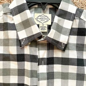 St. John Bay Outdoor Mens Long Sleeve Button-Down Medium Shirt